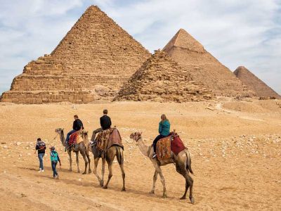 famous-pyramids-of-Giza
