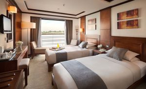 Farah Triple Cabin